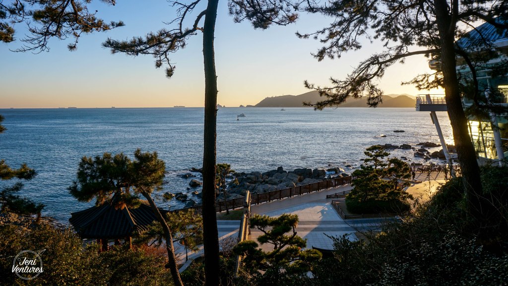 Dongbaekseom Island (해운대&nbsp;동백섬)